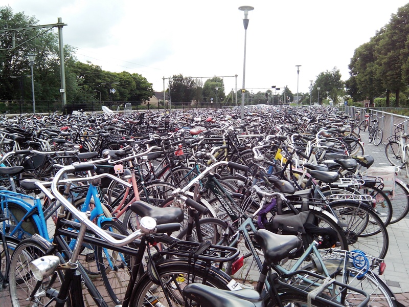 Fietsenstalling station harderwijk oud tijdelijk P en R